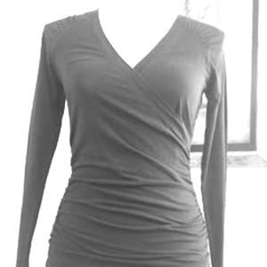 CAbi wrap violet top